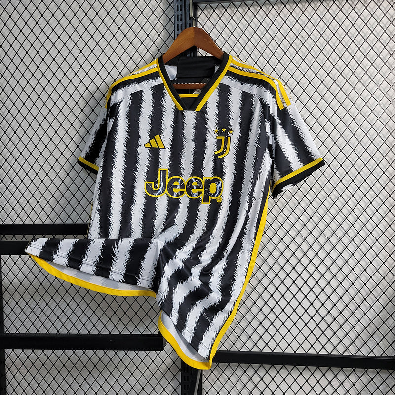 CAMISA DA JUVENTUS 23/24 BRANCO E PRETO