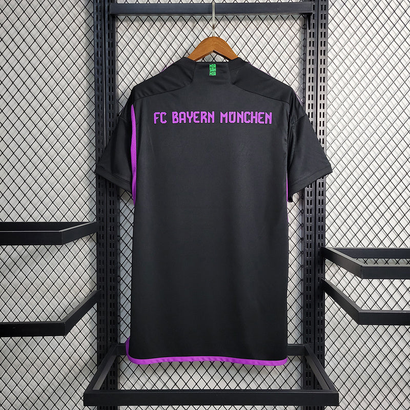 CAMISA DO BAYERN MÜNICH 23/24 PRETO EDIÇÃO ESPECIAL